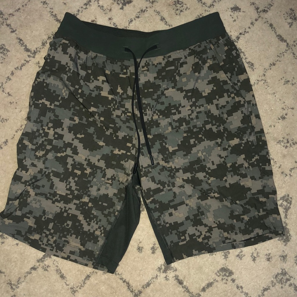 Lululemon - BRAND NEW men’s shorts